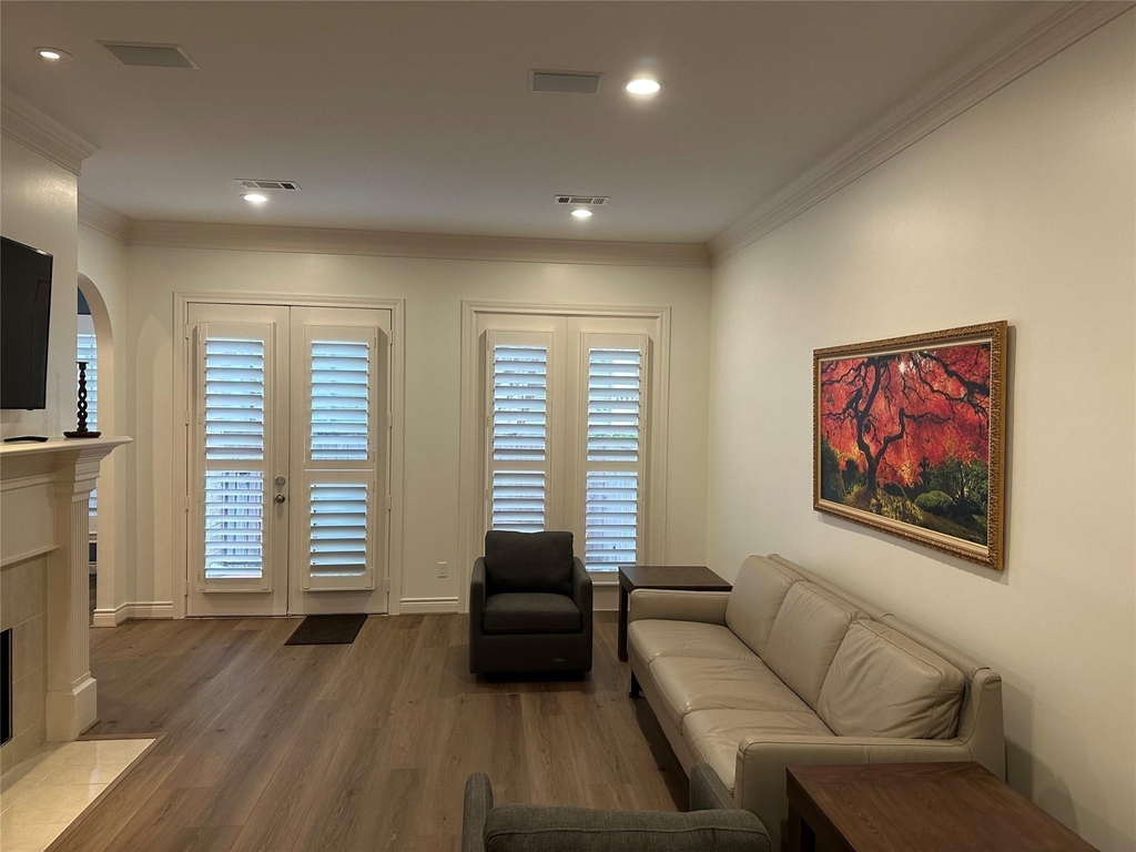 6857 Staffordshire Boulevard - Photo 4