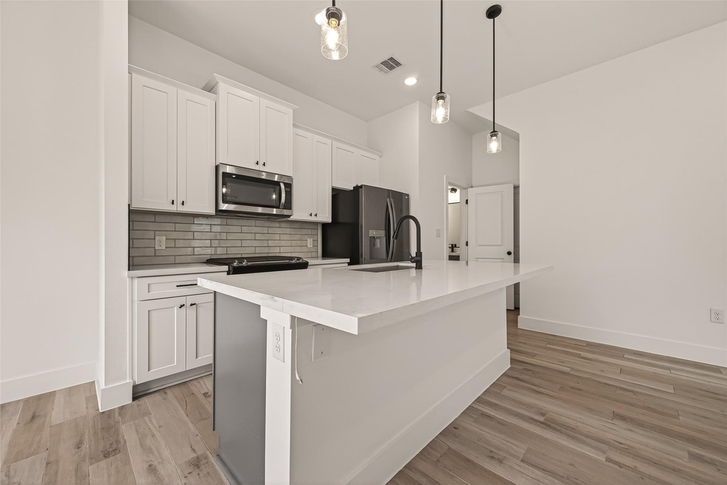 5206 Firnat Street - Photo 10