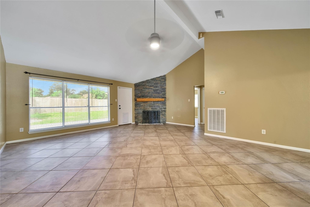 2310 Meandering Trail - Photo 2