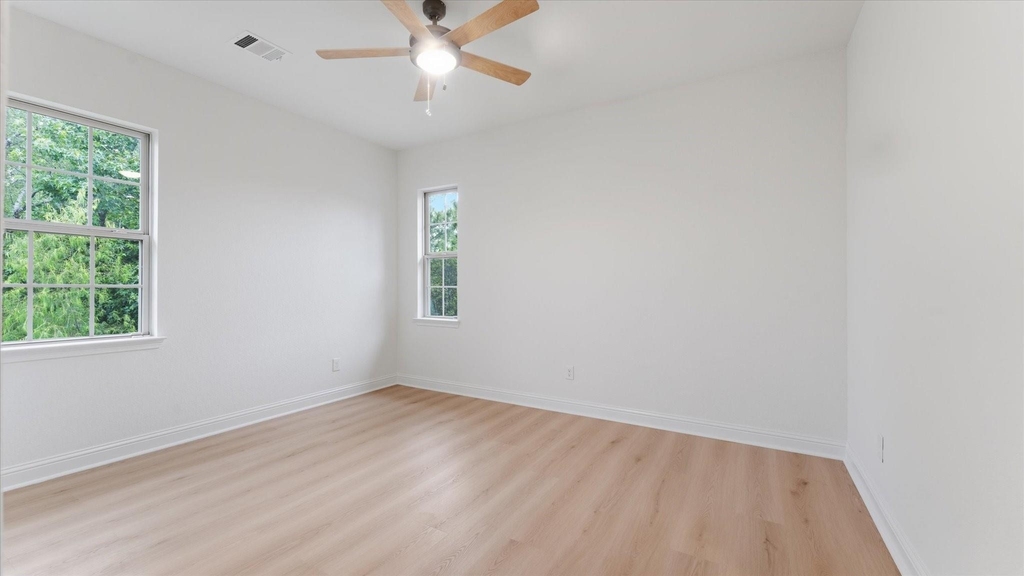 2 Gracenote Place - Photo 34