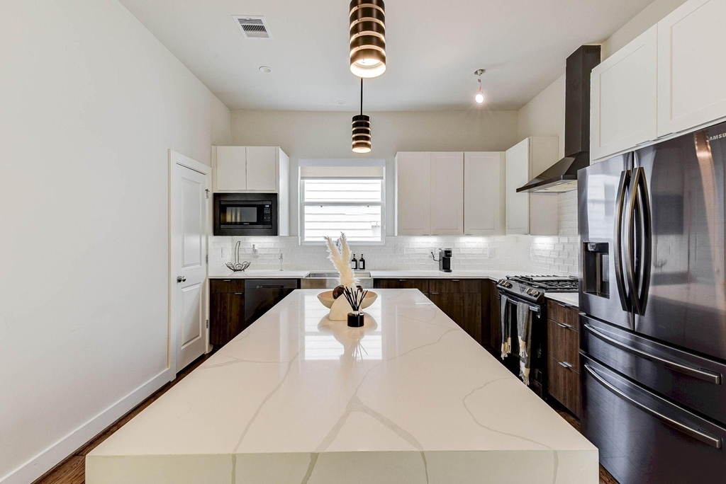 5857 Dolores Street - Photo 27