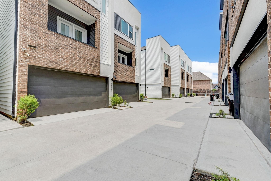 5857 Dolores Street - Photo 47
