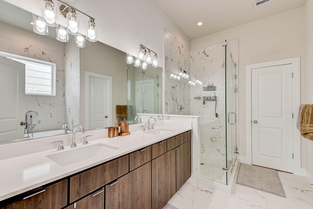 5857 Dolores Street - Photo 36