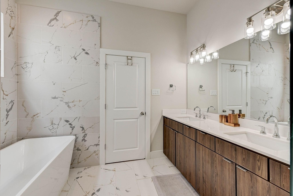 5857 Dolores Street - Photo 37