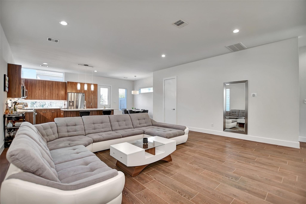 5507 Robusto Place - Photo 10