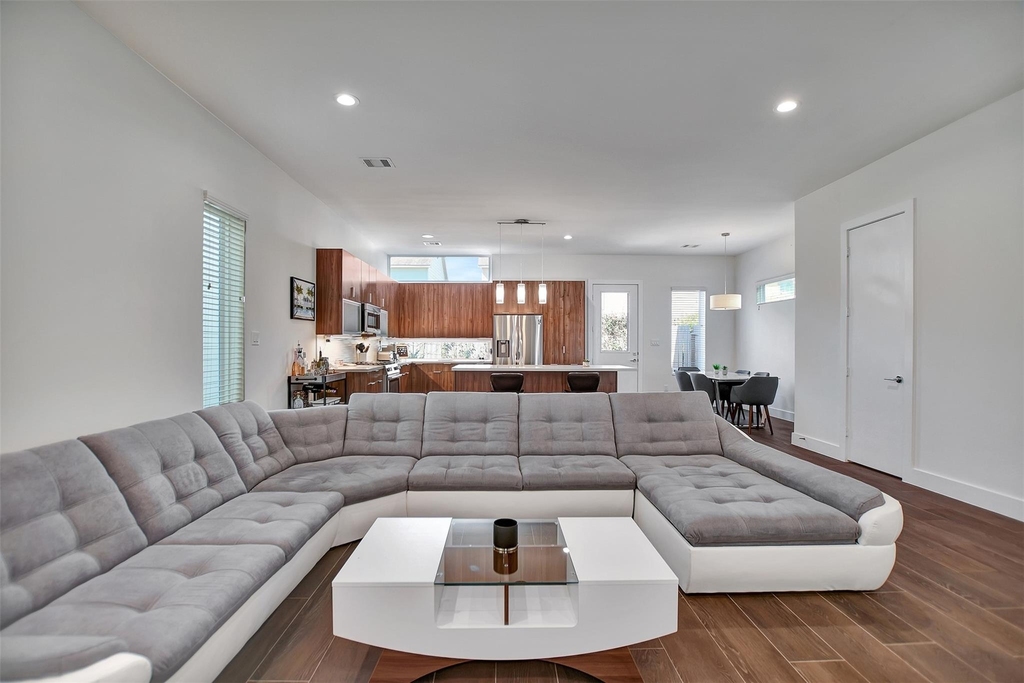 5507 Robusto Place - Photo 11