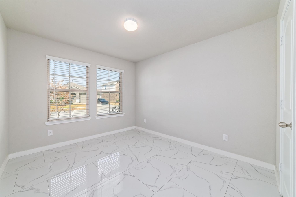 5502 Creekside Ridge Trail - Photo 4