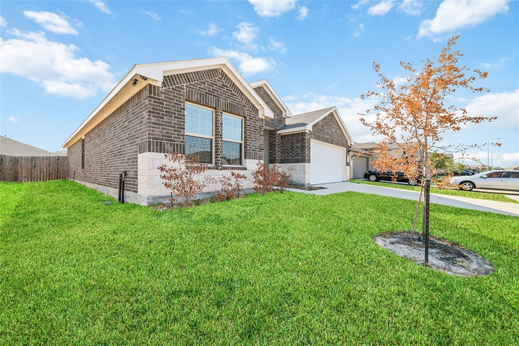 5502 Creekside Ridge Trail - Photo 1