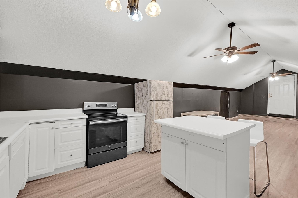 310 N Rock Island St - Photo 4