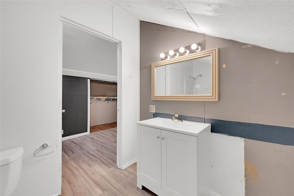 310 N Rock Island St - Photo 11