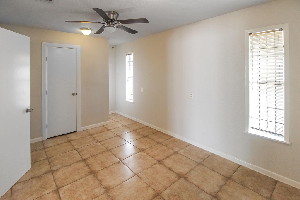 10322 Nold Drive - Photo 10