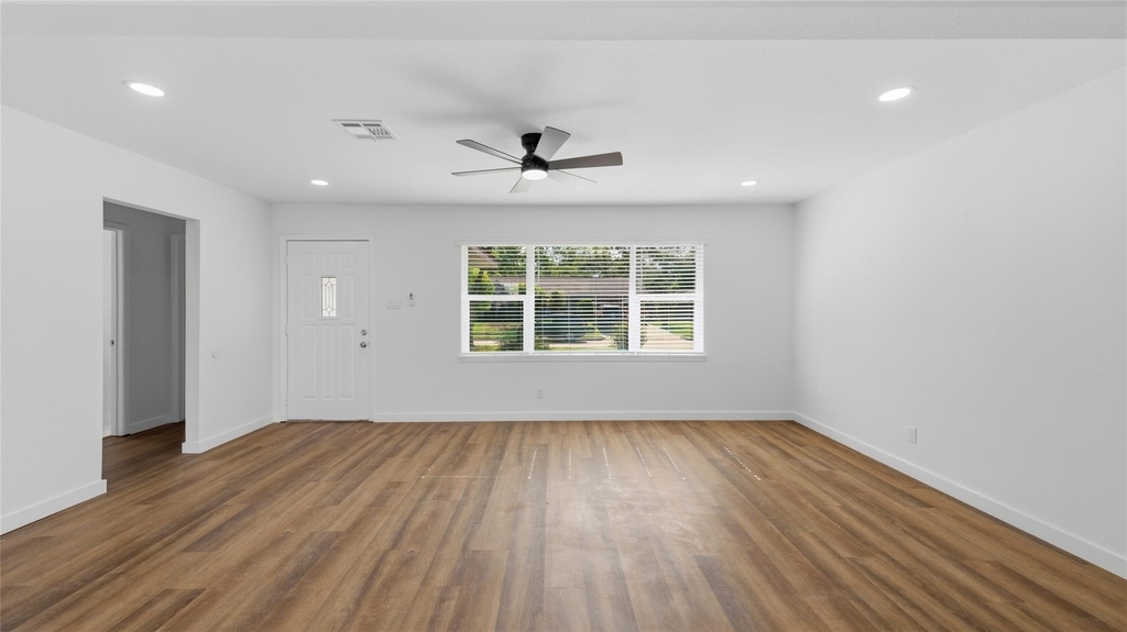 9109 Lugary Drive - Photo 13