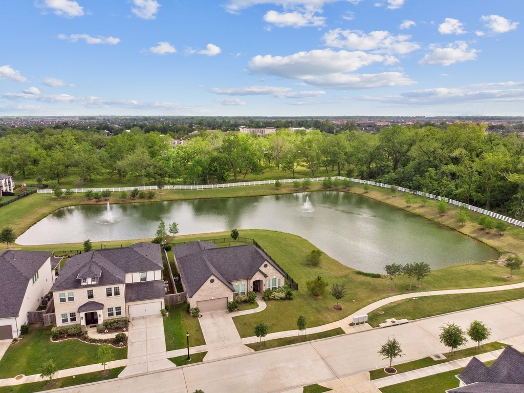 4227 Carol Ridge Drive - Photo 2