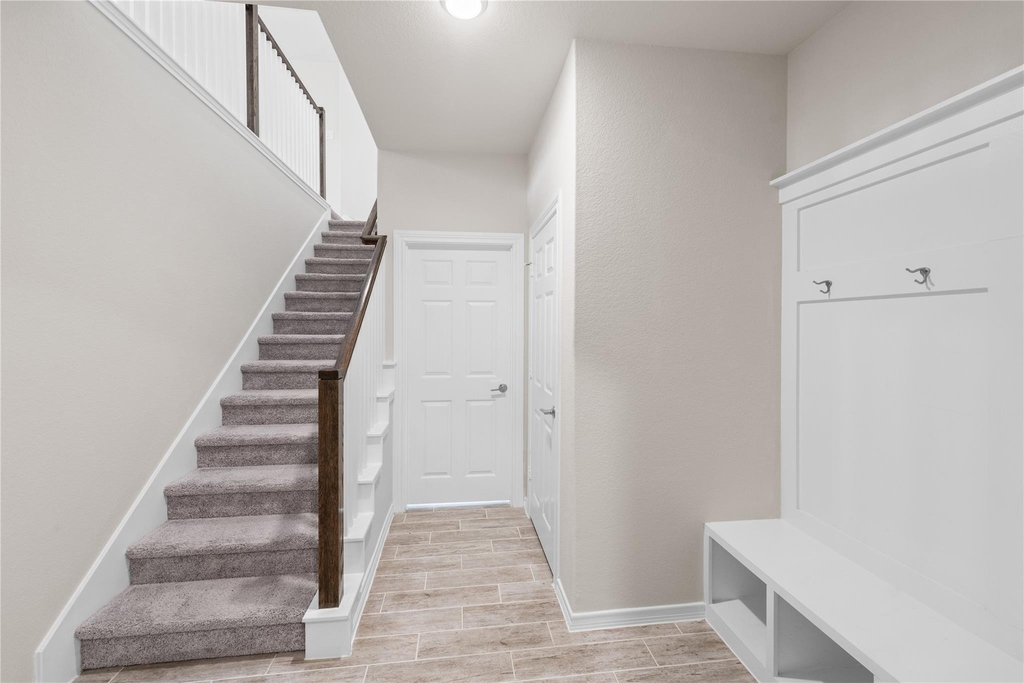 25119 Sundance Park Lane - Photo 2