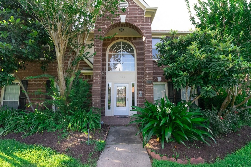 1709 Orlando Street - Photo 3