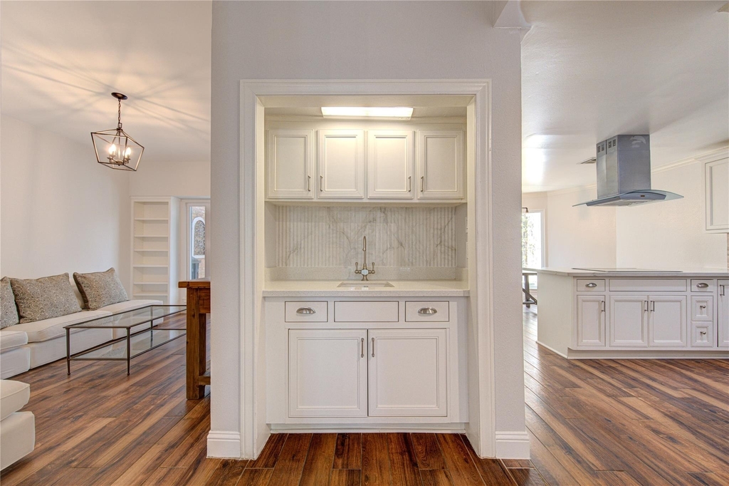 438 E Fair Harbor Lane - Photo 8