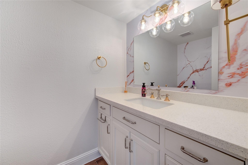 438 E Fair Harbor Lane - Photo 16