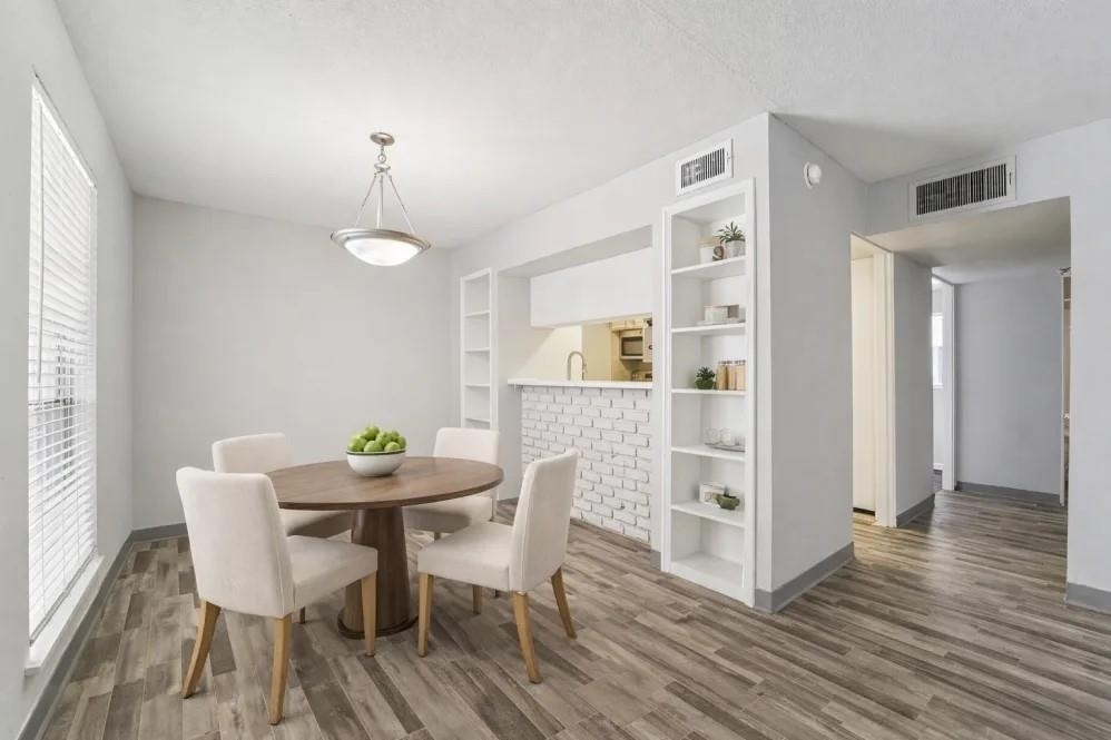 2815 Greenridge Drive - Photo 0