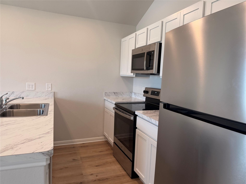 958 Road 5702 - Photo 8
