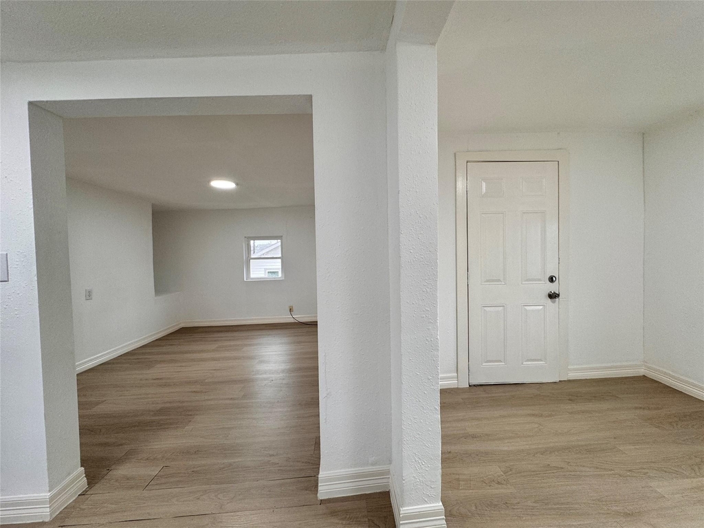 27 Norwood St - Photo 2