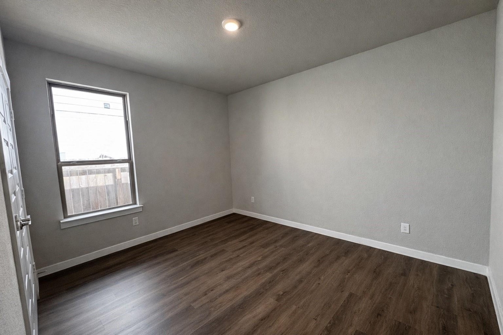 28511 Eli Eagle Street - Photo 29
