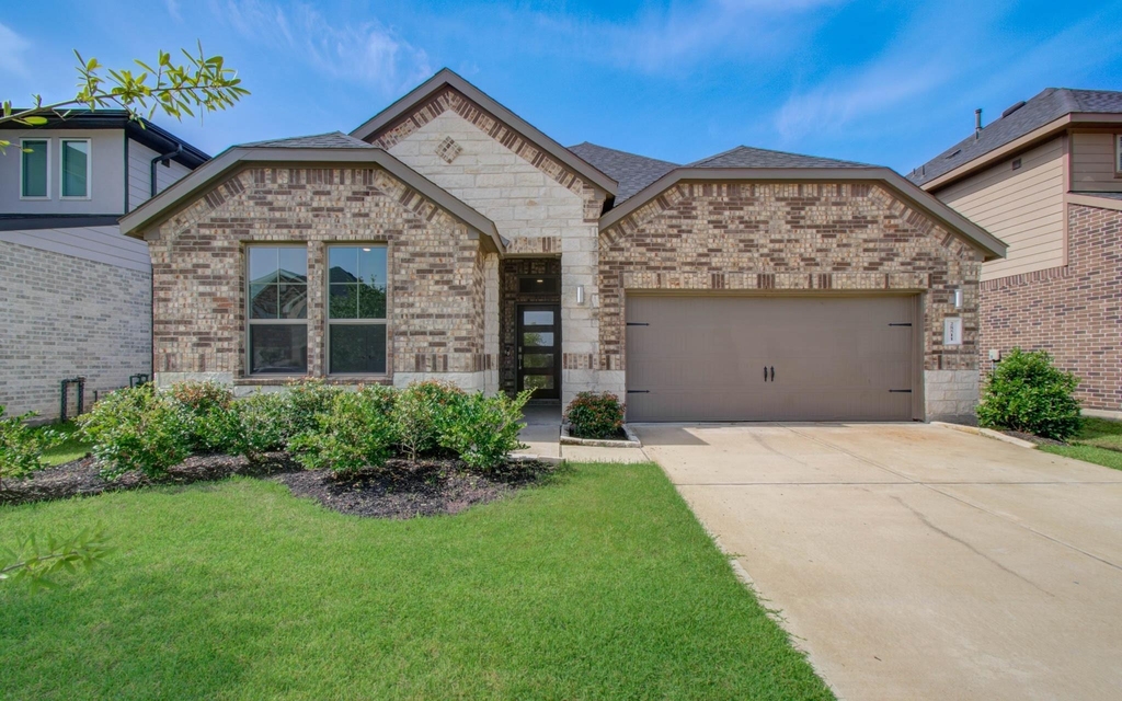 28511 Eli Eagle Street - Photo 0