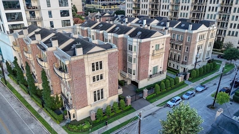1913 Revere Street - Photo 34