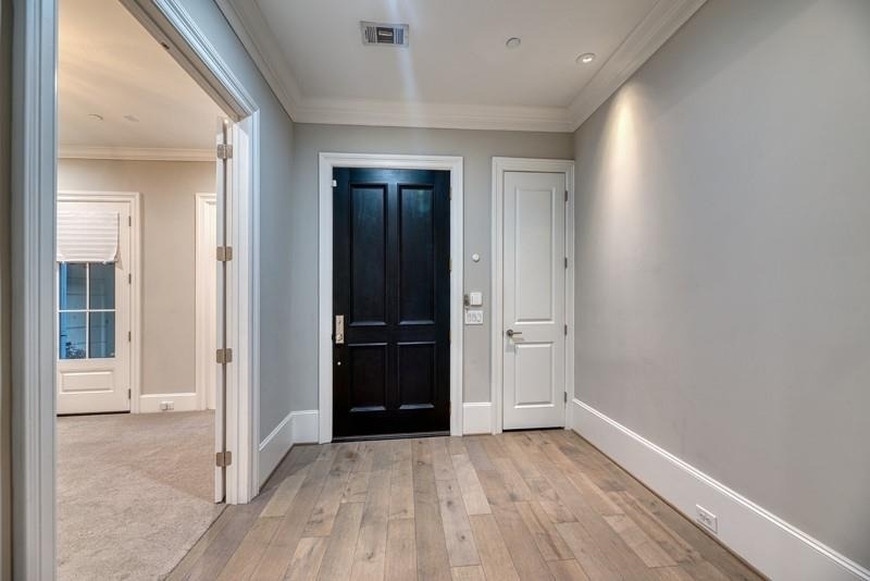1913 Revere Street - Photo 2