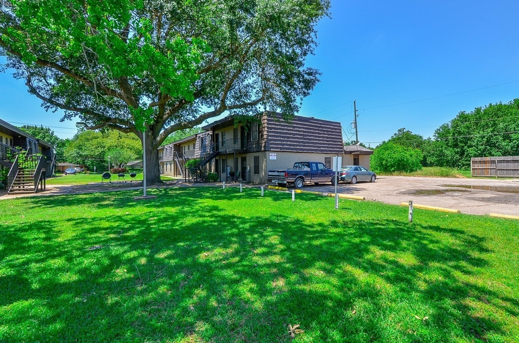 1518 East Avenue - Photo 15