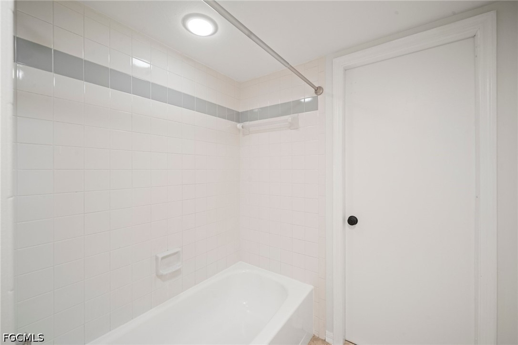 210 Ne 10th Avenue - Photo 8