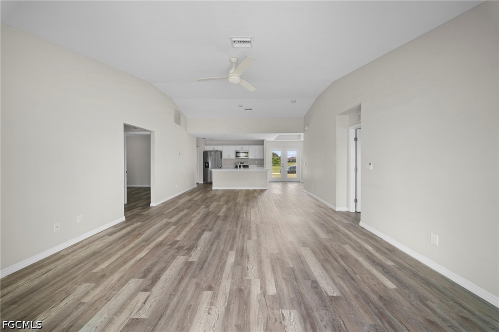 202 Nw 25th Place - Photo 10