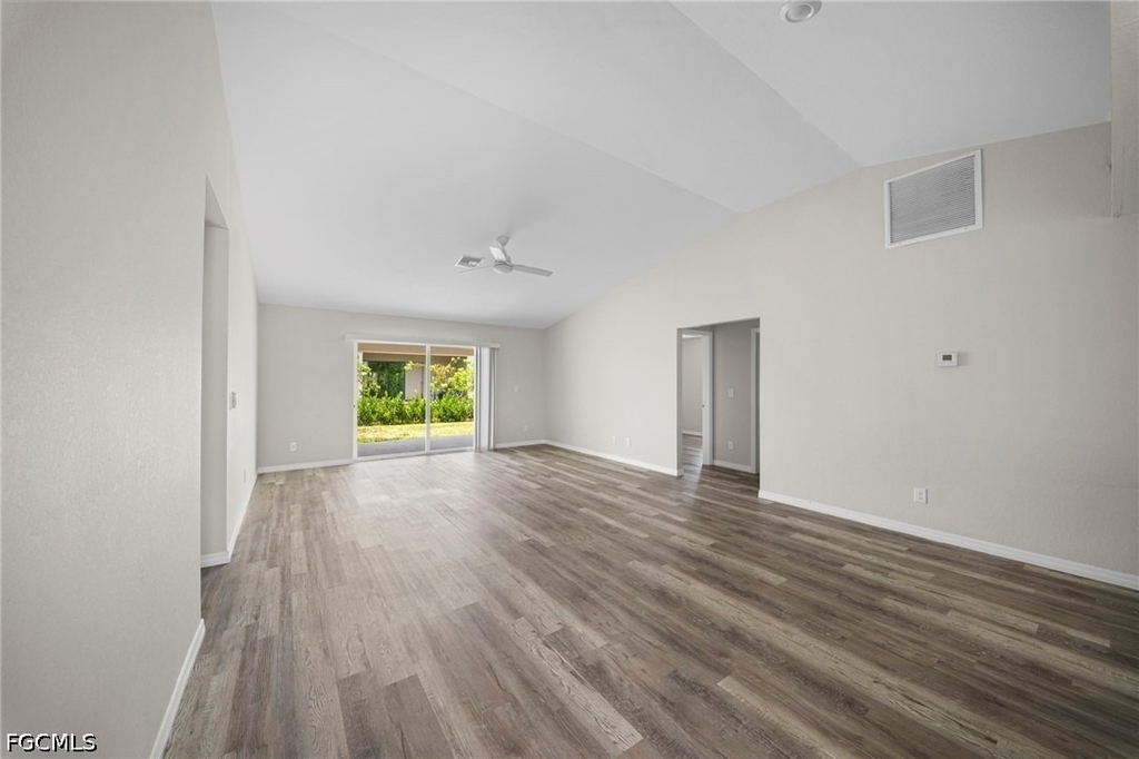 202 Nw 25th Place - Photo 8