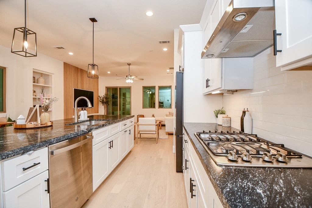 4403 Greeley Street - Photo 8