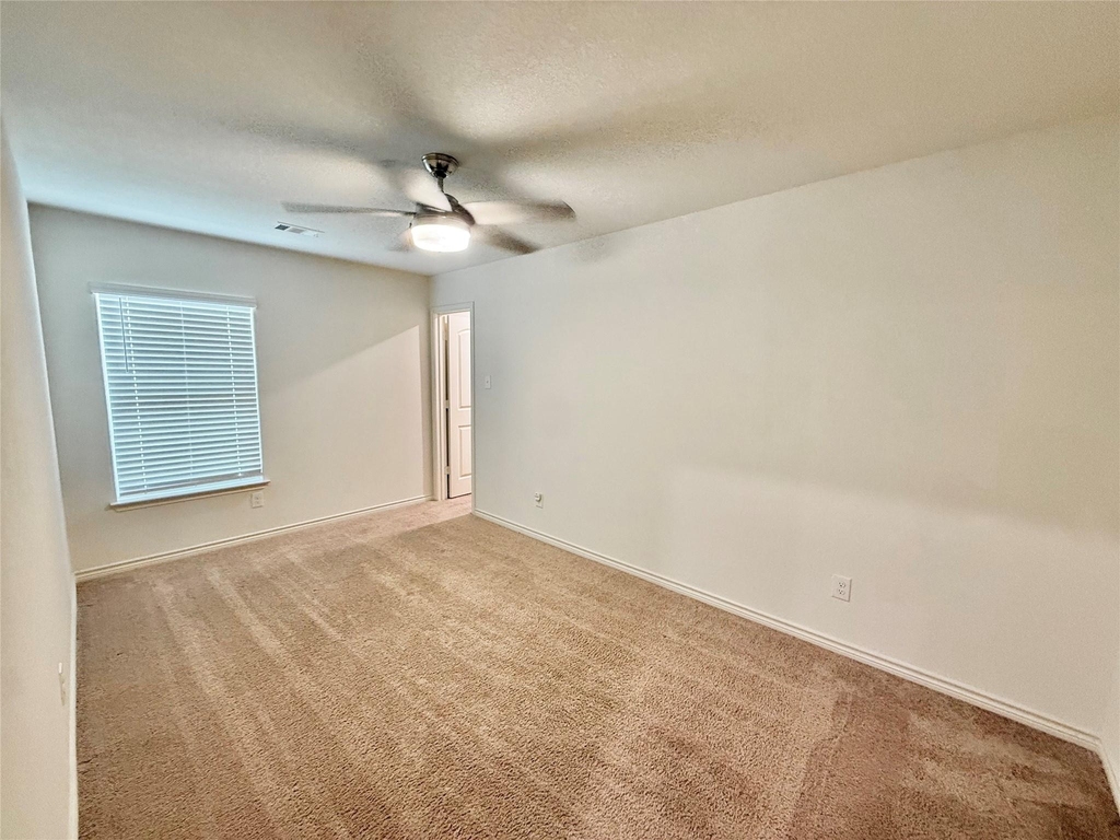 521 Locksley Cove - Photo 7