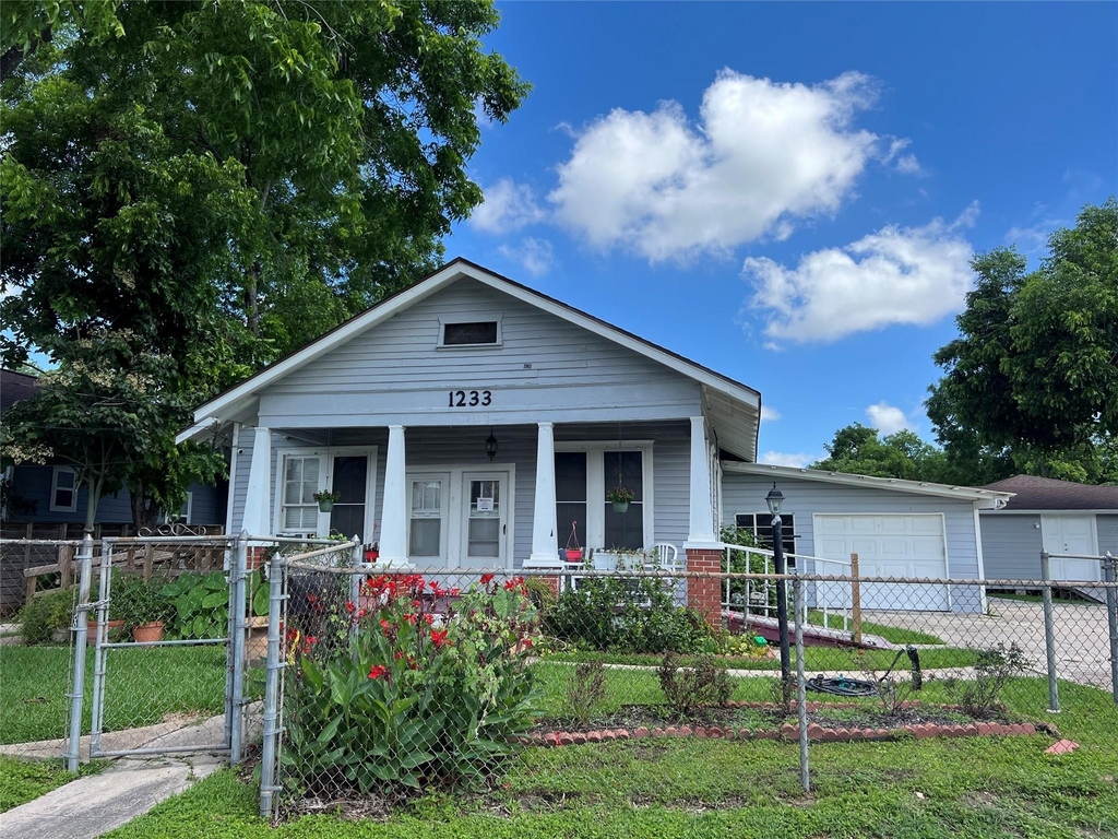 1233 Morris Street - Photo 0