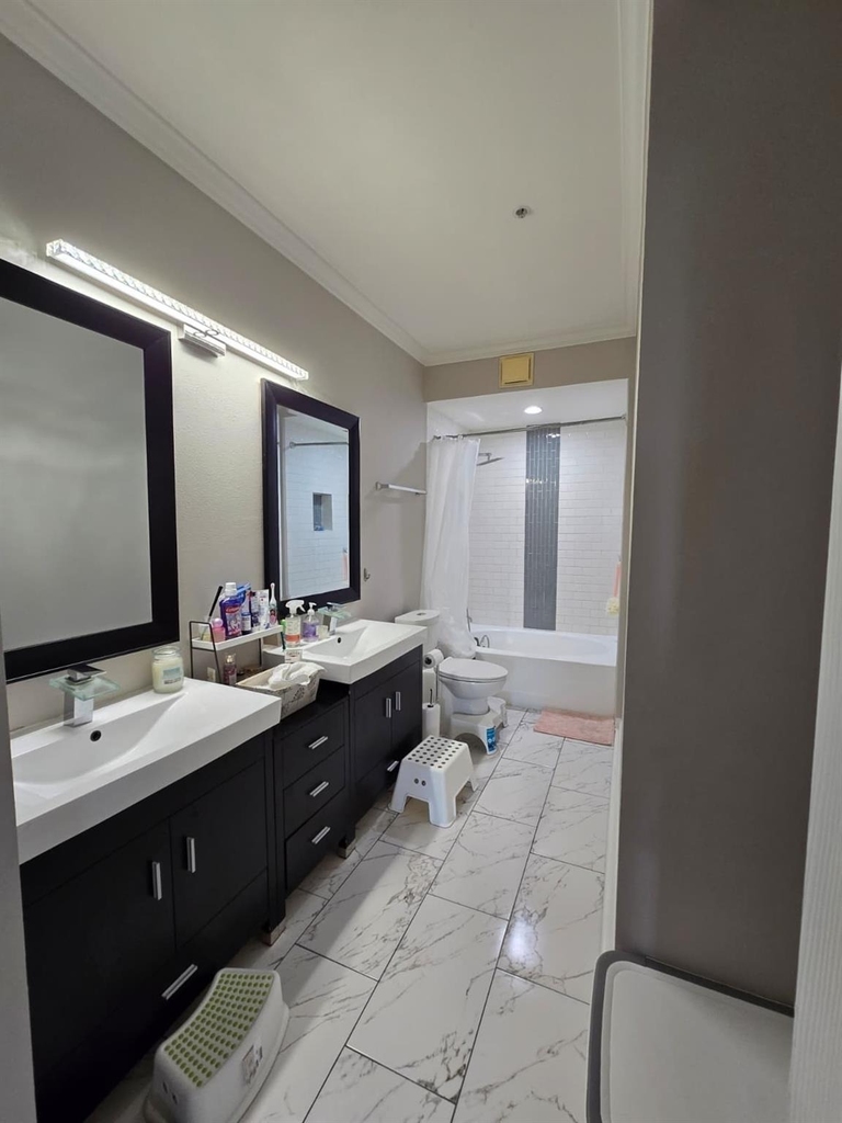 2111 Welch Street - Photo 2