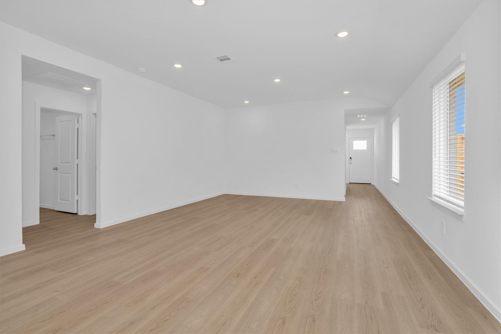 3518 Grassland Dr - Photo 6