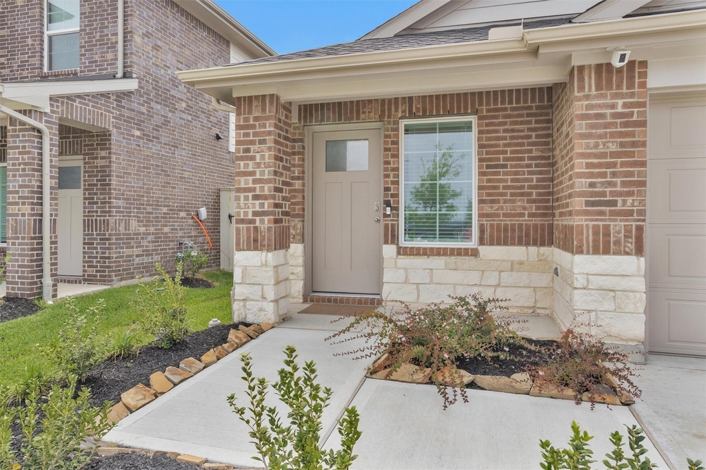 3518 Grassland Dr - Photo 1