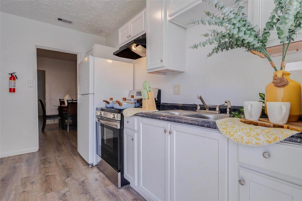 2902 Truxillo Street - Photo 25