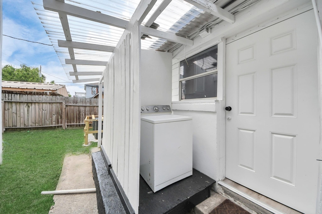 2902 Truxillo Street - Photo 28