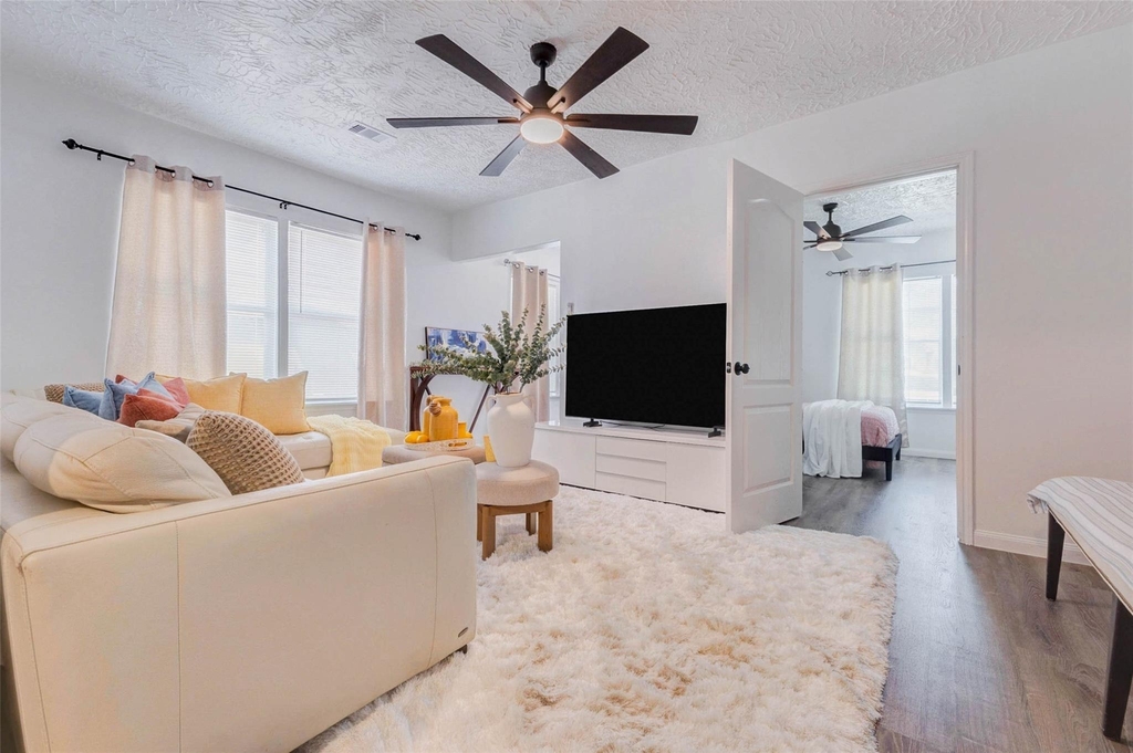 2902 Truxillo Street - Photo 9