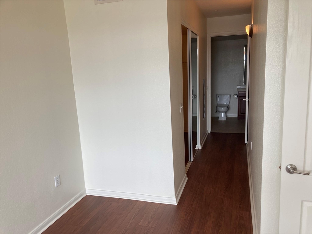7575 Kirby Drive - Photo 9