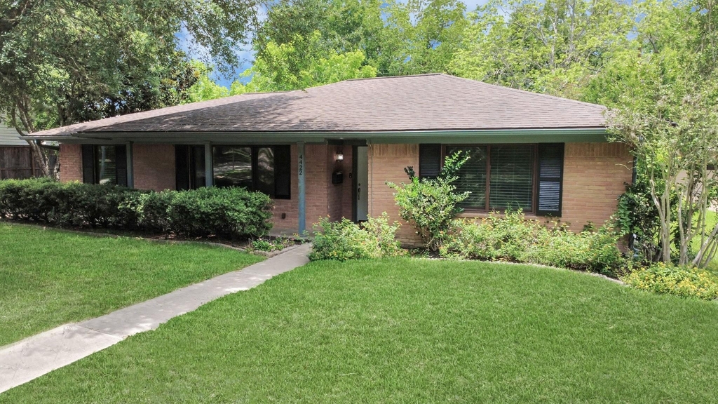 4422 Nenana Drive - Photo 0
