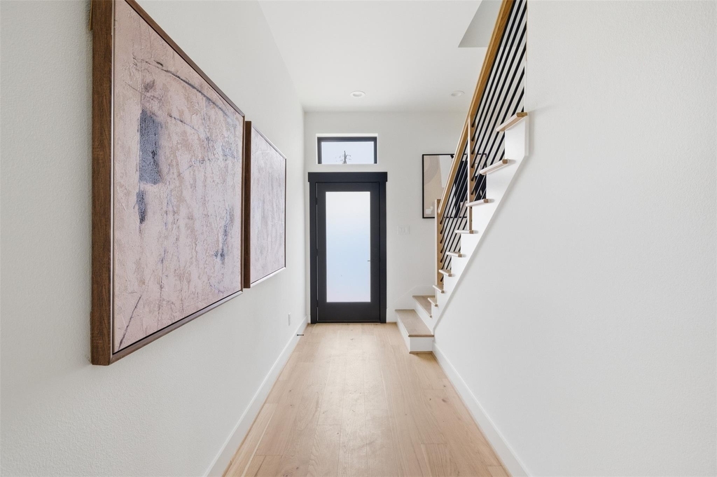 4605 Harrisburg Boulevard - Photo 1