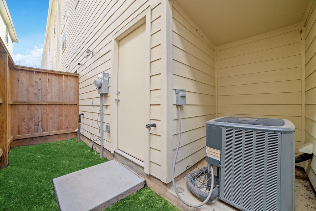 8705 Bryam - Photo 3