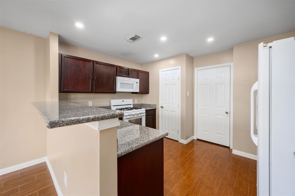 3702 Bent Springs Lane - Photo 7