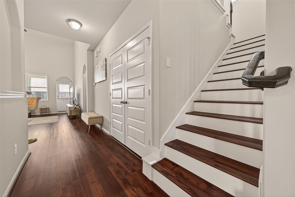 13730 Andover Park Drive - Photo 8