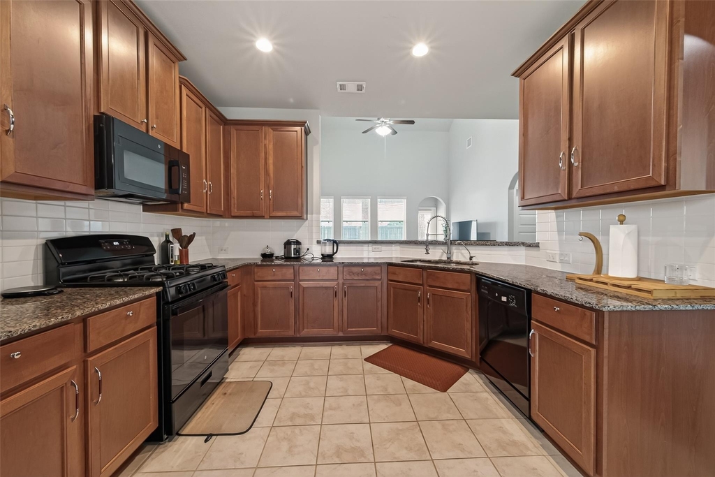 13730 Andover Park Drive - Photo 17