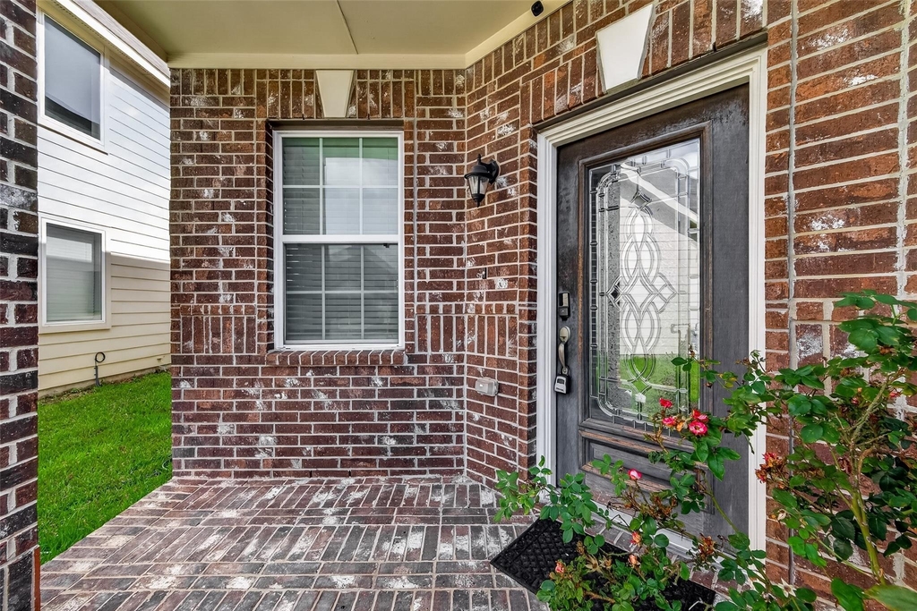 13730 Andover Park Drive - Photo 3