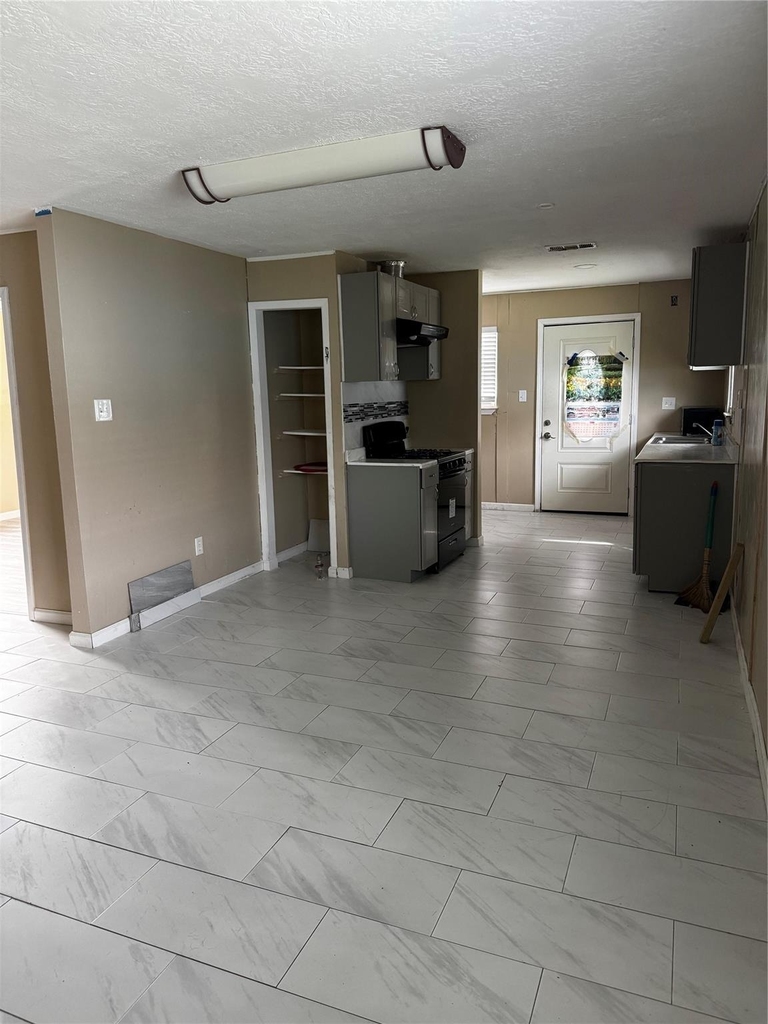 4515 7th Street - Photo 10